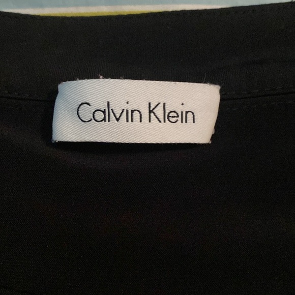 Calvin Klein sleeveless blouse (630) - Picture 9 of 12